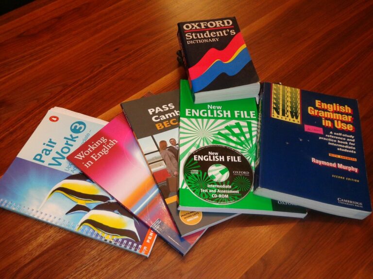 school-books-g8f80e66f1_1280